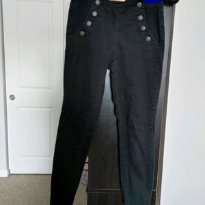 Button front, ankle cropped pants